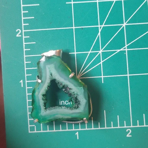 Green Agate Druzy Geode Silver Plated Stone Pendant Necklace - Picture 4 of 4